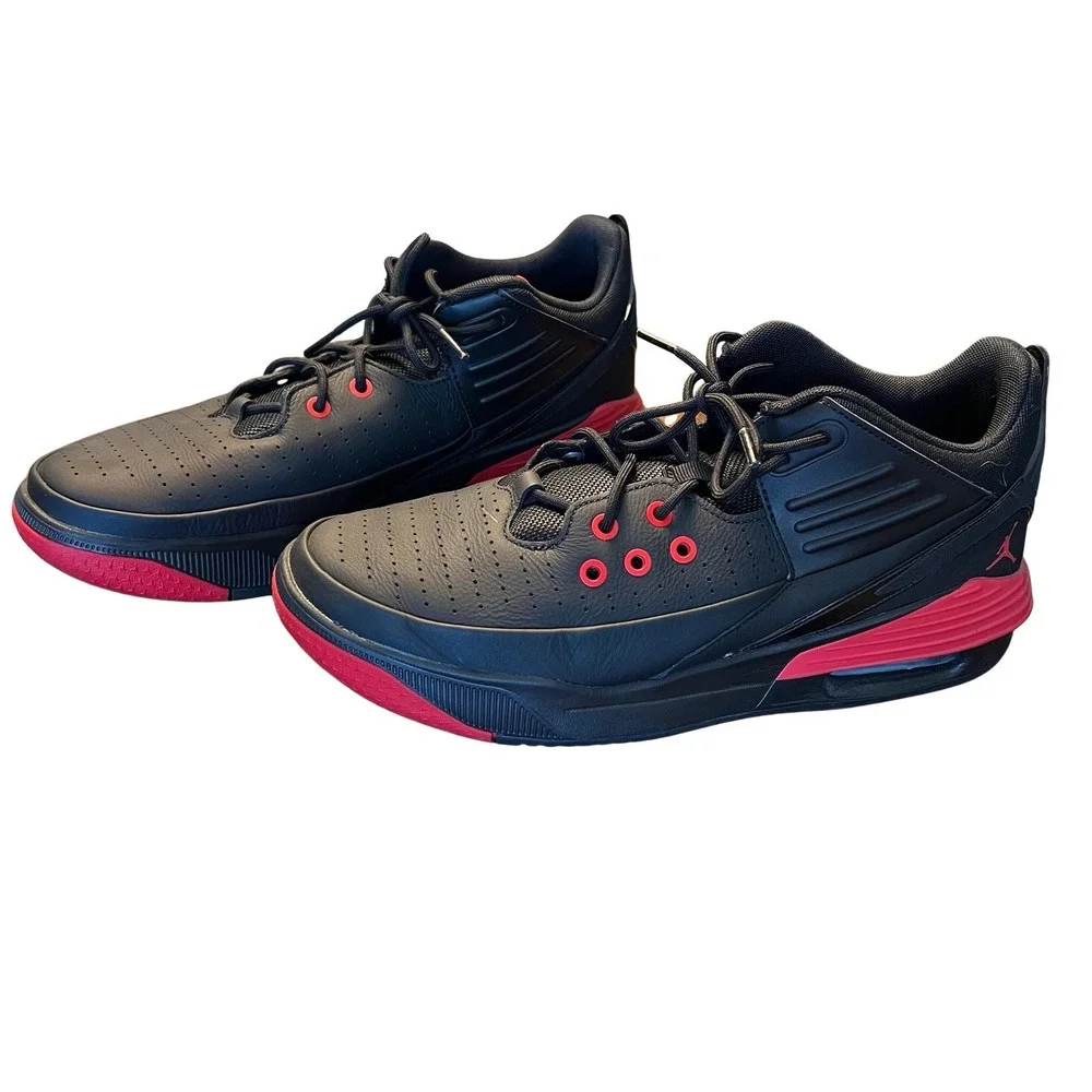 Nike Air Jordan Max Aura 5 Men's‎ Sneakers Black/ Red, Size 10.5